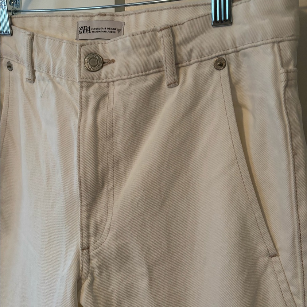 NWT White Baggy Jeans